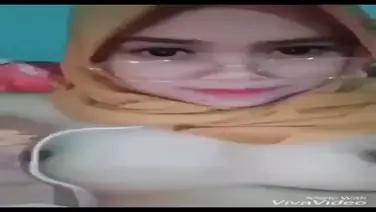 Cewe Imut Colmek